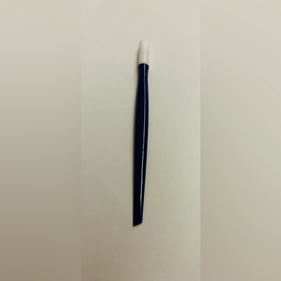 New Sassy + Chic Purple Nail Grooming Kit 6 Pieces Home or Travel Great Gift - Picture 5 of 16